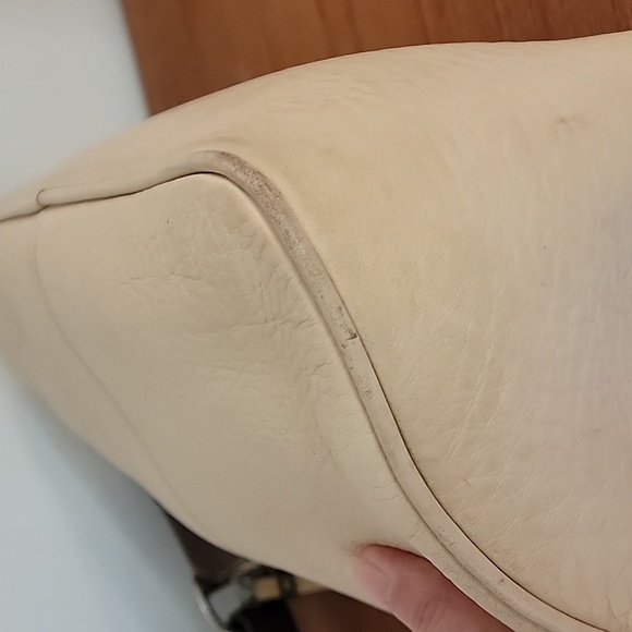 Dooney and Bourke All Weather Leather Bag - Picture 9 of 16